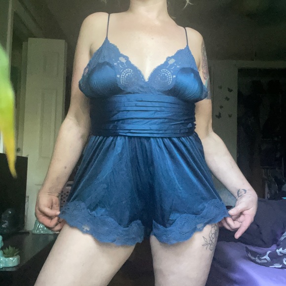 💙VINTAGE Navy Romper Lingerie 💙 - Picture 2 of 10